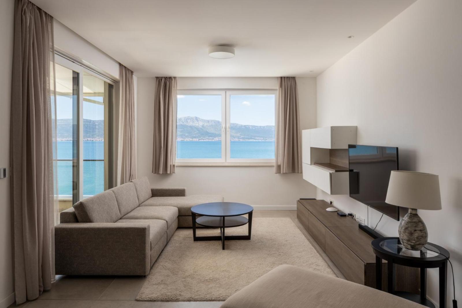 Acadia Beach Villas & Apartments Slatine Exteriör bild