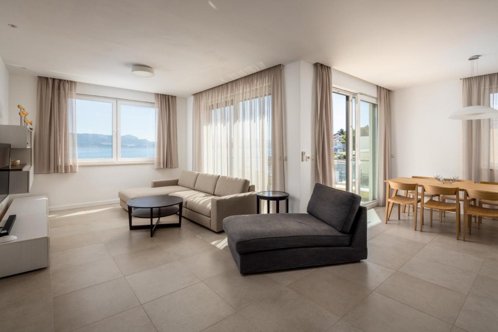 Acadia Beach Villas & Apartments Slatine Exteriör bild