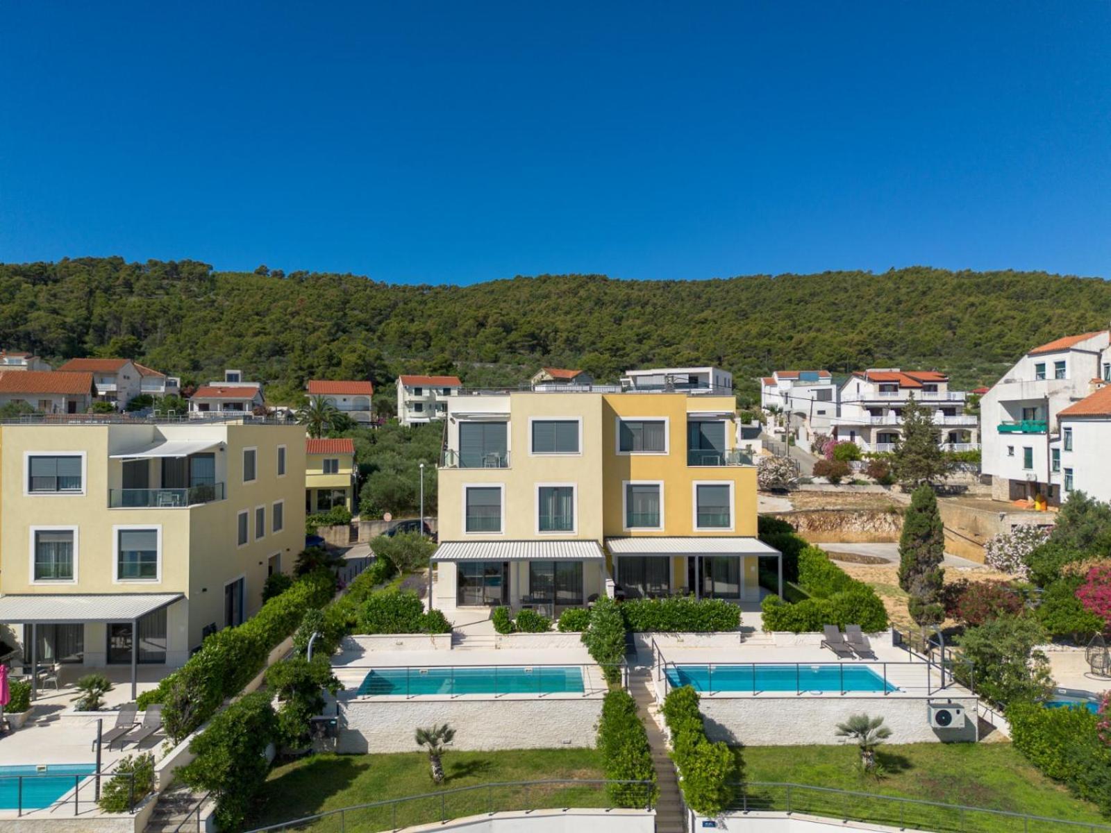 Acadia Beach Villas & Apartments Slatine Exteriör bild